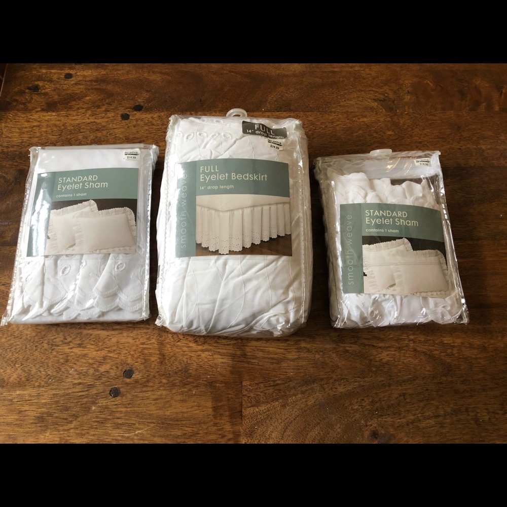 Full Eyelet Bedskirt and 2 Pillow Shams